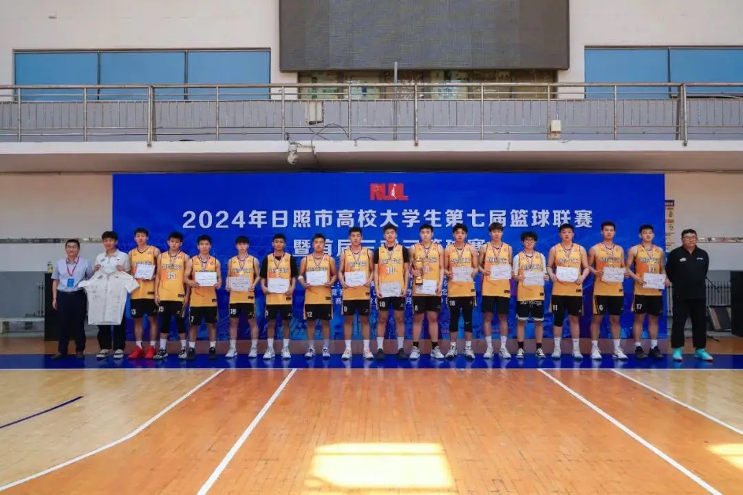 如何在篮球冬令营中加强体能训练?_2